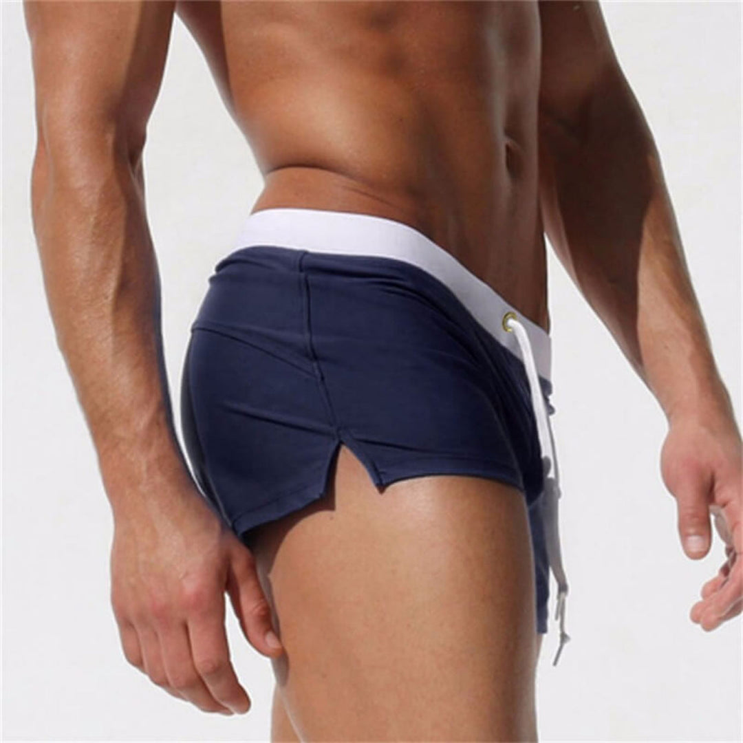 Herren Schwimmshorts, bequem & kurz, schnelltrocknend, für Urlaub am Meer.