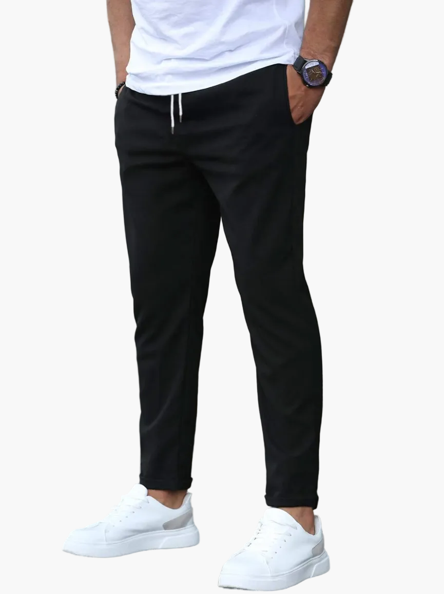 Vielseitige Herren Slim-Fit Freizeithose, bequem und elegant für casual Anlässe und den modernen Herren.