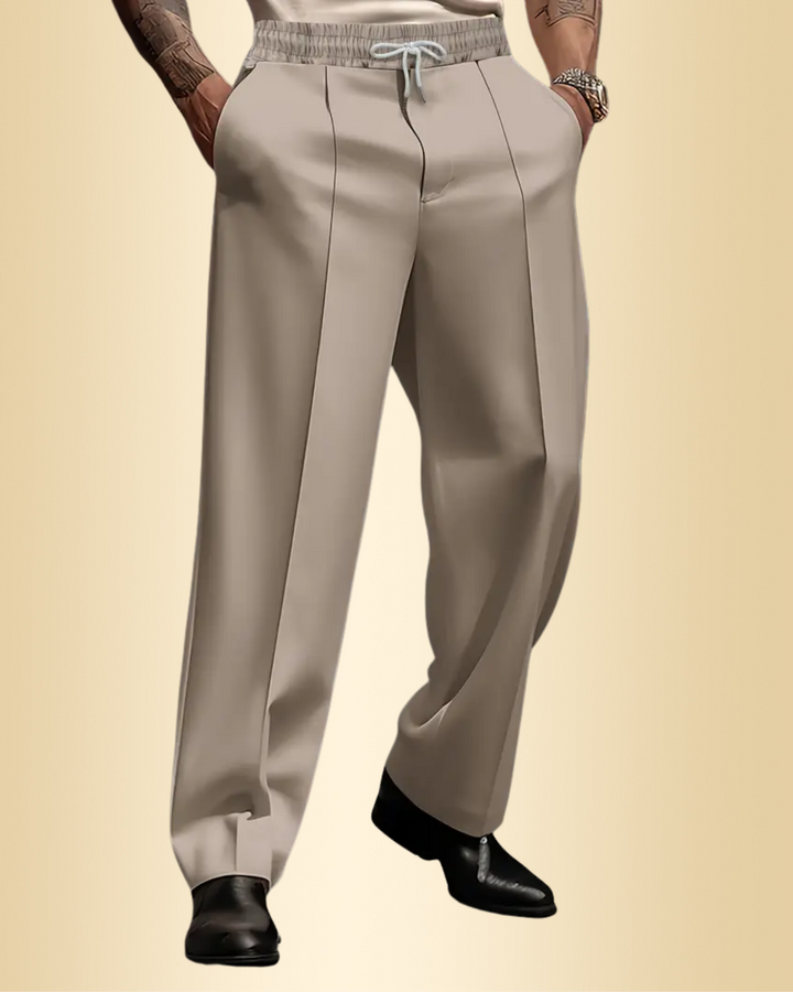 Alltagstaugliche Herren Casual Hose, Regular Fit, gerades Bein, bequem & pflegeleicht.
