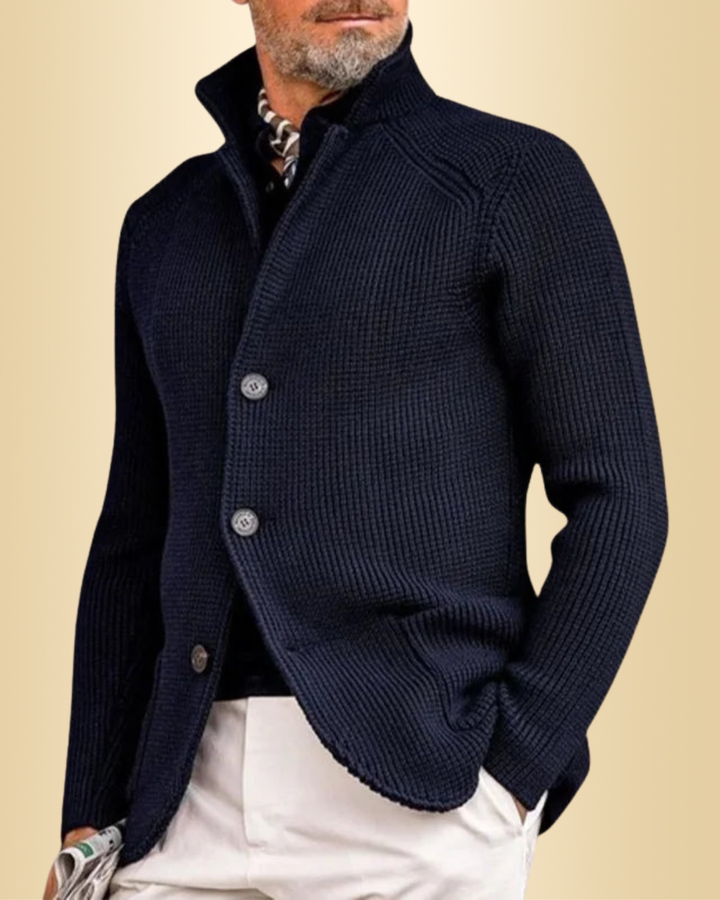 Marineblaue Herren-Strickjacke mit Stehkragen, Feinstrick, perfekt für bürotaugliche Eleganz & Alltagsmode.