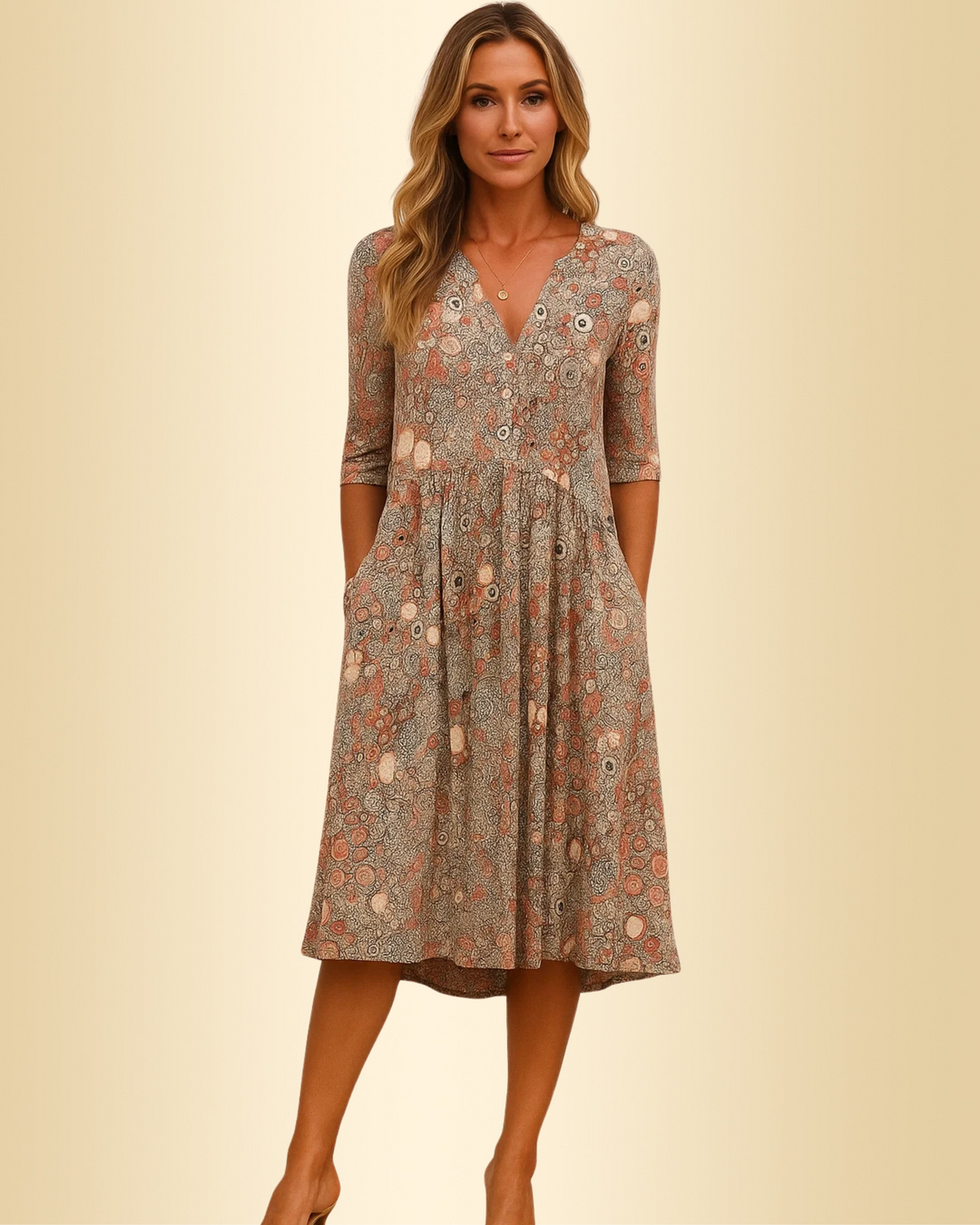 Elegantes Damen V-Ausschnitt Kleid in Beige, kurzärmlig und locker geschnitten. Perfekt für Business und Freizeit.