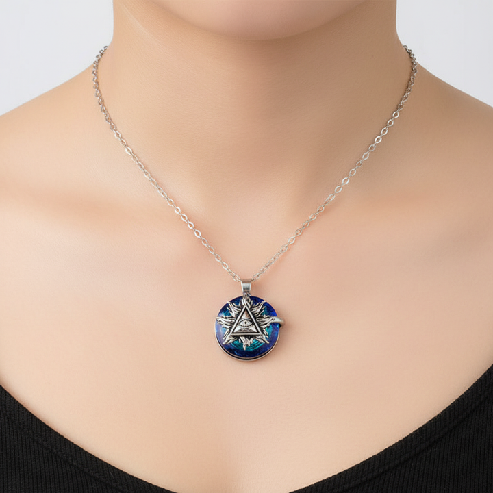Damen Halskette mit Böser Blick Amulett, ein spiritueller Begleiter, verstellbar und elegant.