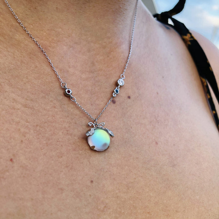 Damen-Halskette mit natürlichem Mondstein, handgefertigt aus Sterling Silber, zeitloser Schmuck.