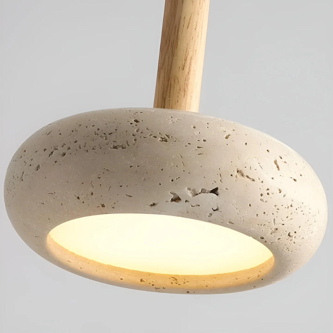Moderne Steinlampe "TranquilRing" aus Naturmaterialien, perfekte Ambientebeleuchtung für stilvolle Wohnräume.