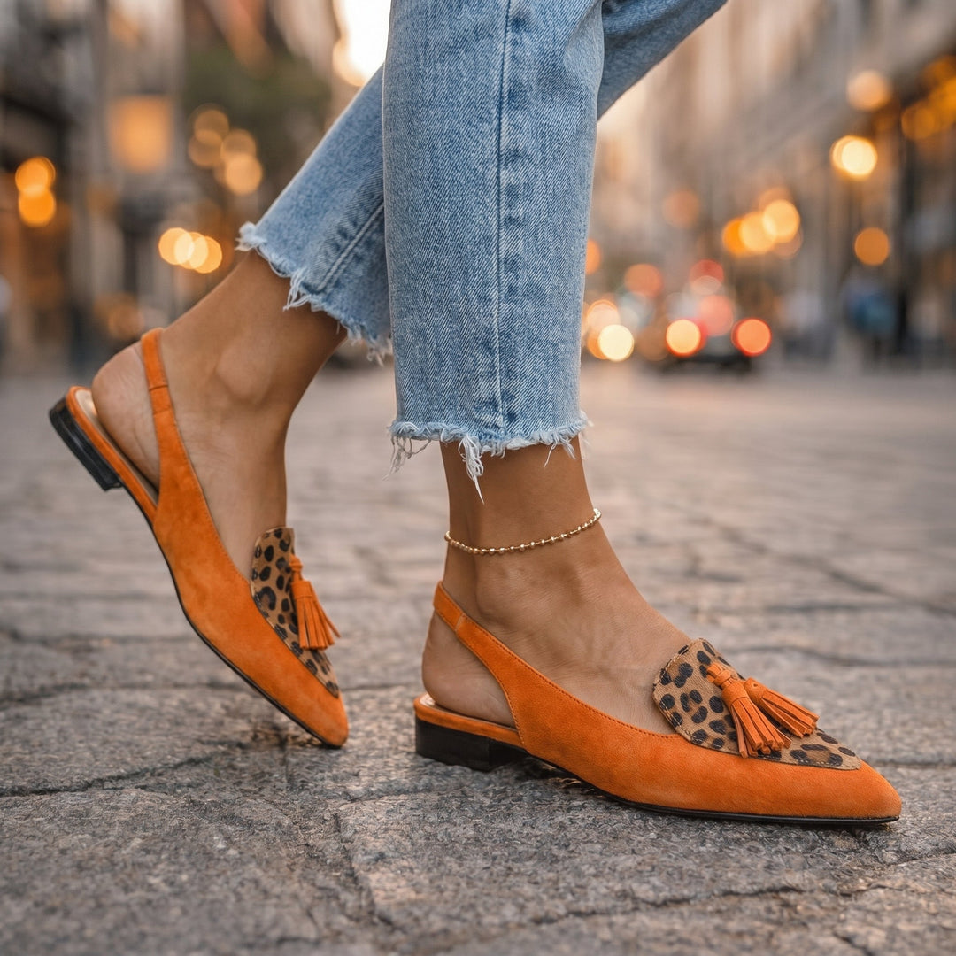 Schicke Damen Sandalen im Slingback-Design mit auffälligen Quasten, ein Sommer-Must-have.