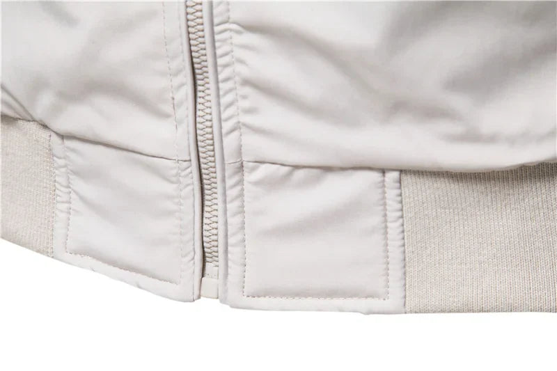 Herren Freizeitjacke im modernen Design, stilvoll und komfortabel für Frühling und Herbst.