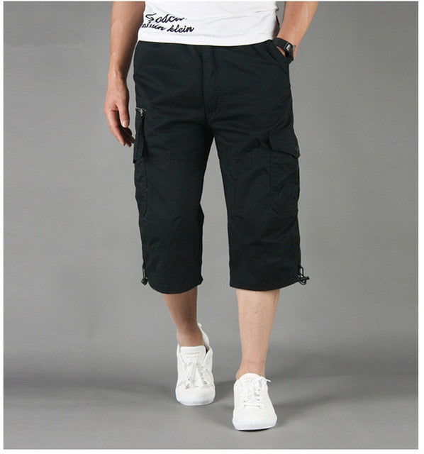 Leichte Herren 3/4 Cargo Hose, bequeme Freizeitshorts mit viel Stauraum, perfekt für den Alltag.