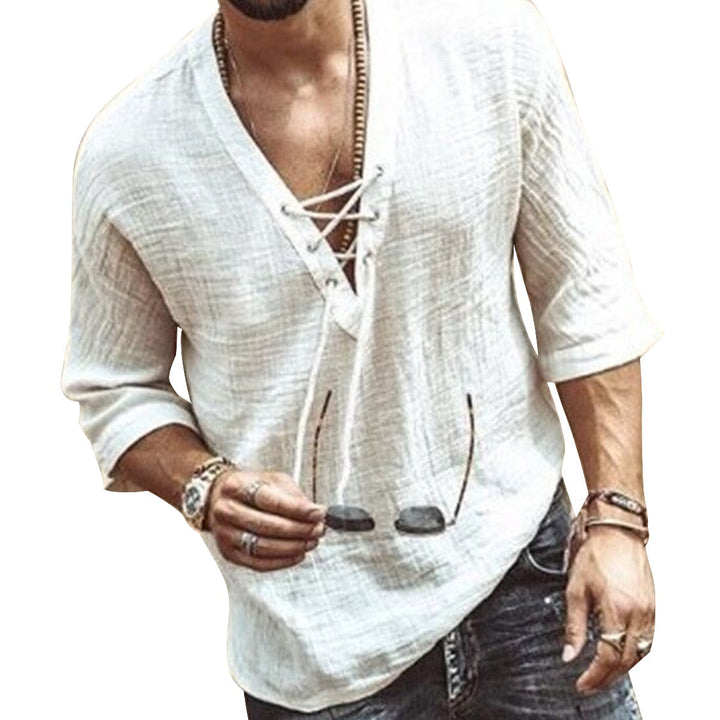 Atmungsaktives Herren Kurzarmhemd für den Sommer. Leichte Henley-Shirt mit Schnürkragen, ideal für Freizeit & Strand.