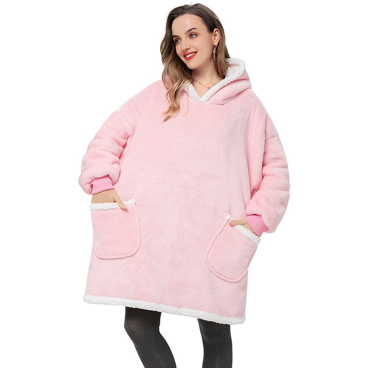 Unisex Kuschel Decke mit Ärmeln und Kapuze, ideal für Couch und Zuhause.