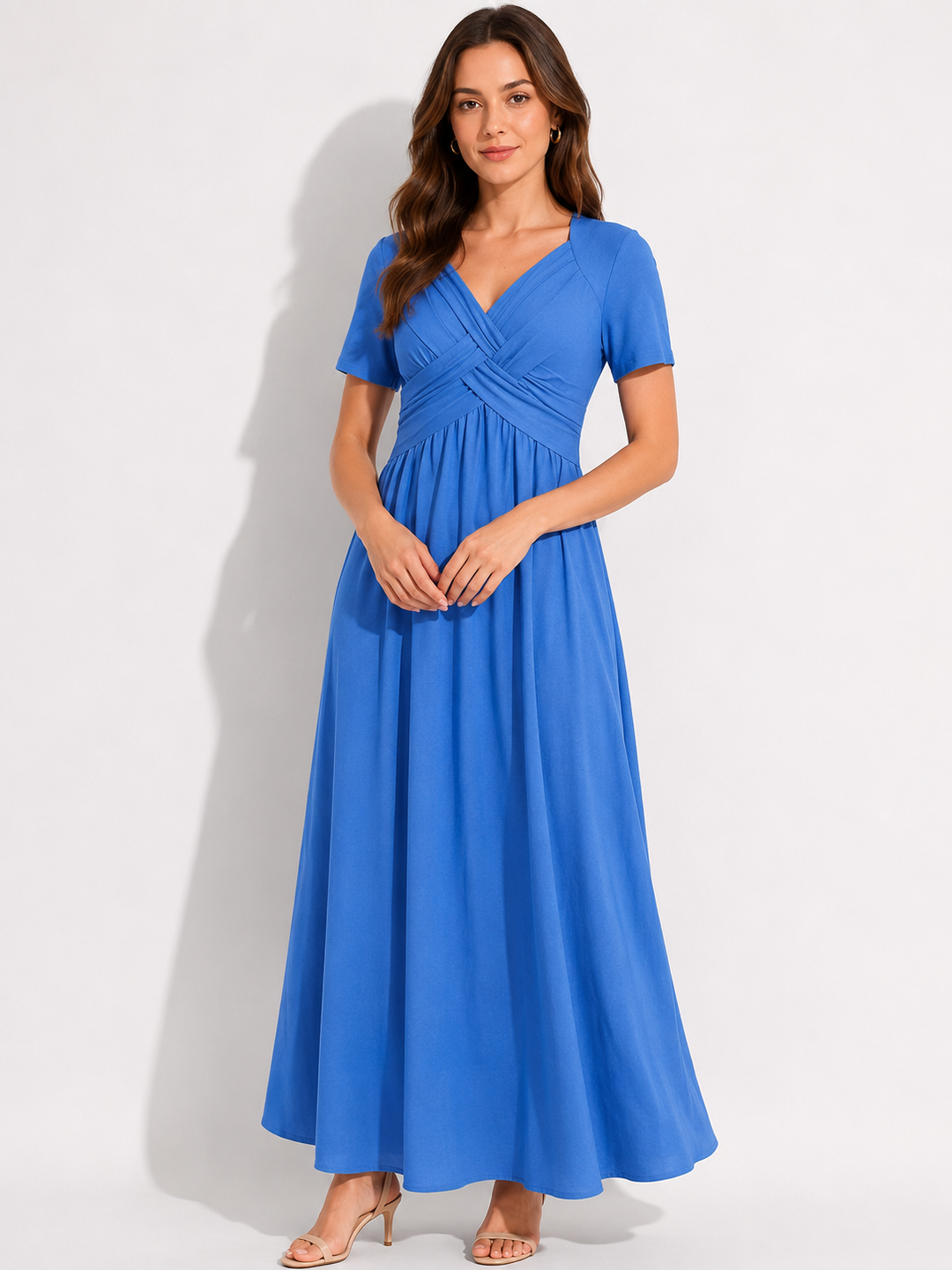 Schickes Damen Midikleid in A-Linie, elegantes Design mit V-Ausschnitt, perfekt als Sommerkleid oder Abendkleid.