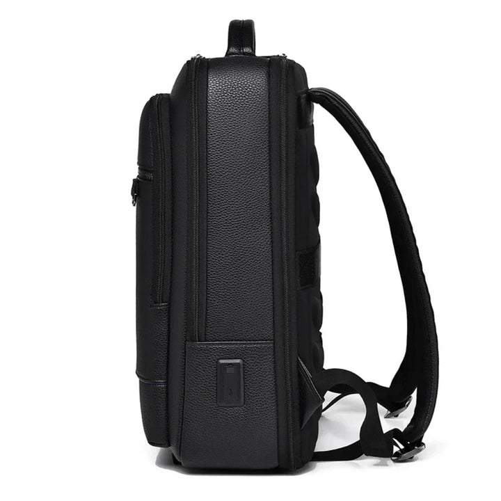Geöffneter Laptop Rucksack: Geräumiger Laptop-Rucksack mit Organiser-Fächern, passend für Notebooks, sicherer Pendler-Rucksack.