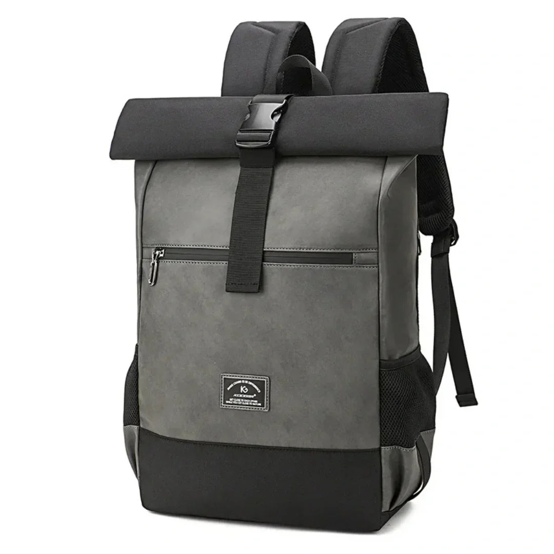 Grauer, wasserfester Roll-Top Rucksack für Alltag & Reise mit Laptopfach; Unisex & urban.