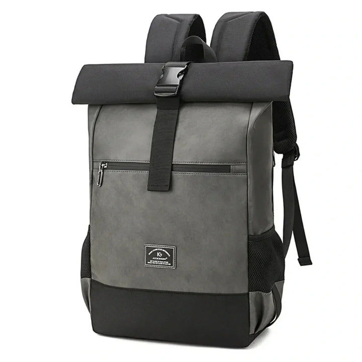 Grauer, wasserfester Roll-Top Rucksack für Alltag & Reise mit Laptopfach; Unisex & urban.