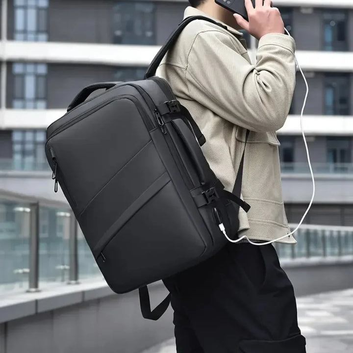UrbanDay Rucksack: bequeme, gepolsterte Gurte. Unisex, erweiterbar, wasserdicht für Pendler & Reisen.