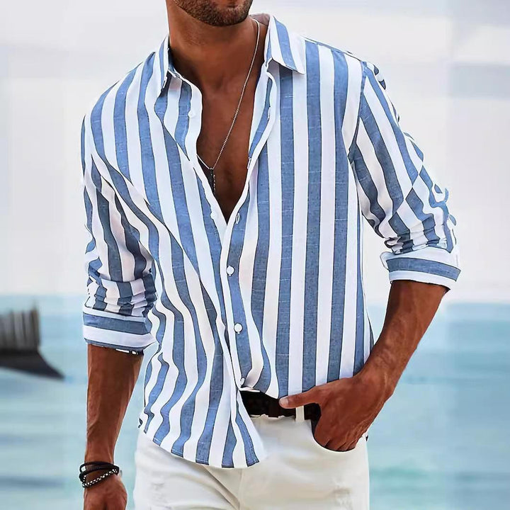 Stilvolles, atmungsaktives Herren Leinen-Look Sommerhemd für elegante Freizeitlooks. Gestreift, bequeme Herrenmode.