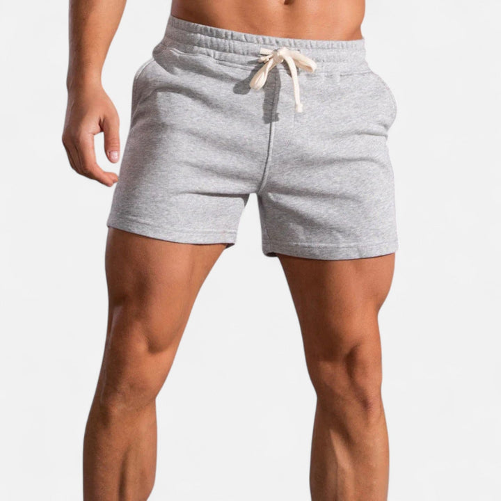 Leichte, atmungsaktive Stofftextur der Herren Sommer Shorts. Ideal für Sommerkleidung & warme Tage.