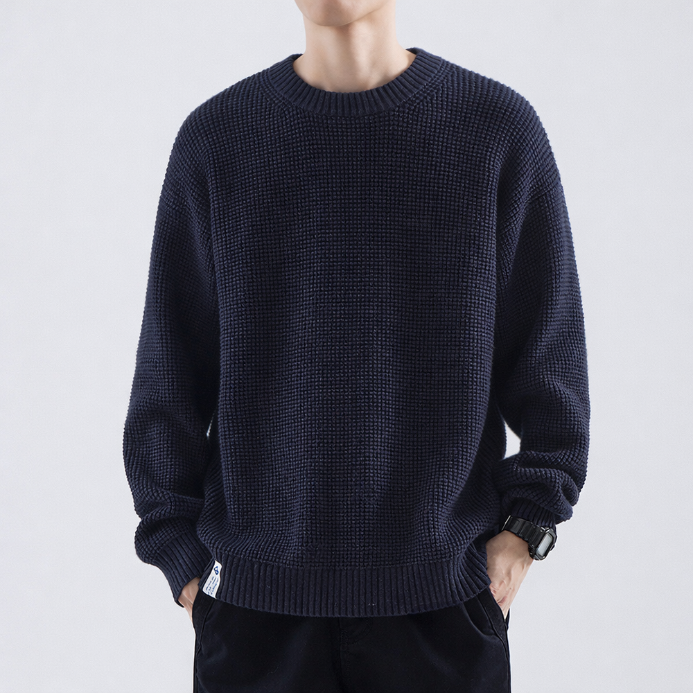 Bequemer Herren Rundhalspullover mit Struktur. Perfekter Winterpullover für Alltag & entspannte Herrenmode.