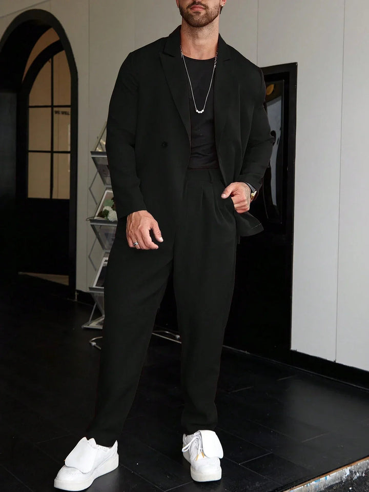 Grüner Slim Fit Herrenanzug, moderne und elegante formelle Kleidung für stilbewusste Männer.