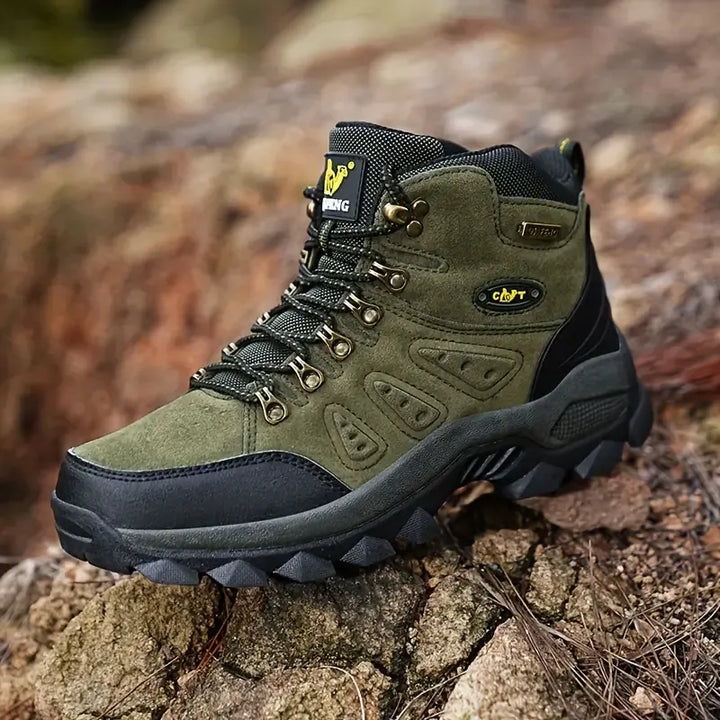 Schnürsystem Comer Wanderschuhe: Praktisches Schnellschnürsystem für eine individuelle, feste Passform und hohen Tragekomfort.