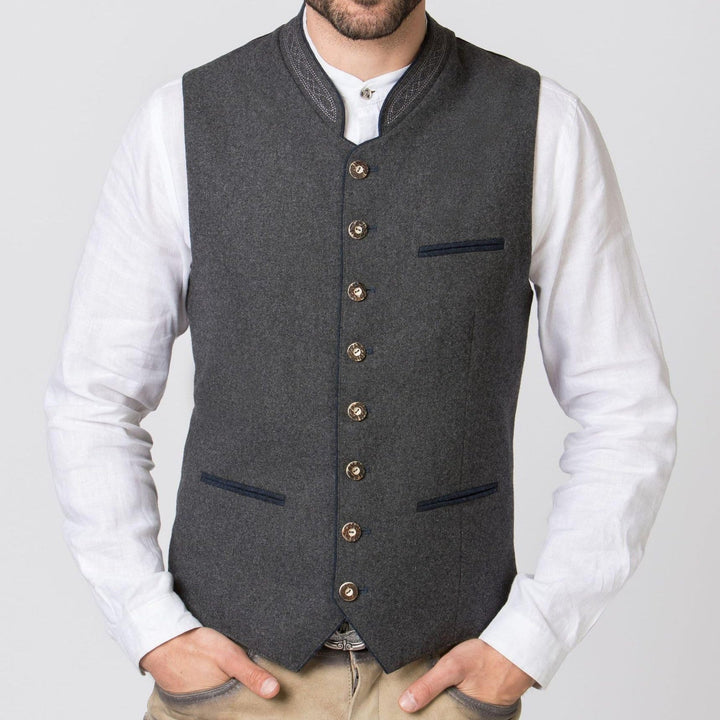 Vielseitige graue Herren-Freizeitweste mit Stehkragen und Knopfleiste. Perfekt für einen stilvollen Casual-Look.