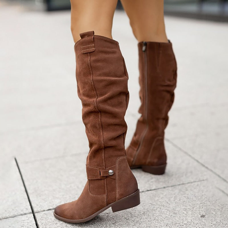 Damen Kniehohe Stiefel mit bequemem niedrigem Absatz, elegant für Herbst & Winter.