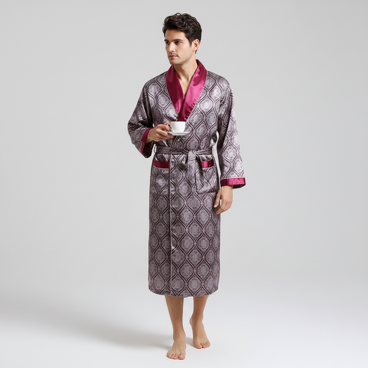 Hochwertiger Herren Satin-Bademantel "Marius" mit elegantem Muster. Perfekte Hausbekleidung für Männer.