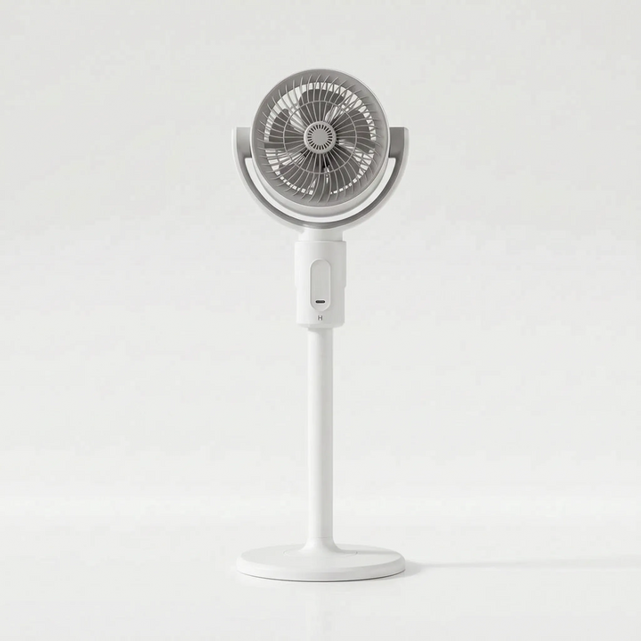 Vielseitiger Standventilator, höhenverstellbar für gezielte Kühlung. Mit Fernbedienung und USB-Anschluss für Komfort.