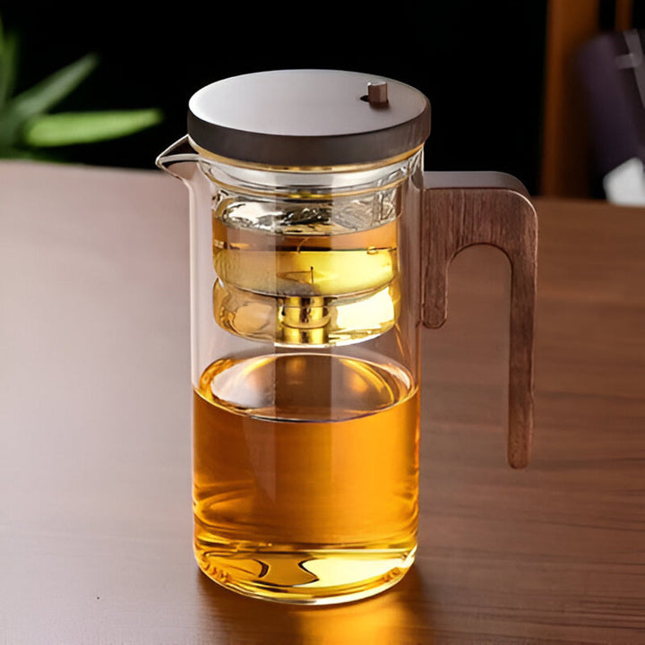 Praktische Teekanne mit Sieb für einfachen Teegenuss von losem Tee. Perfektes Geschenk für Teeliebhaber.
