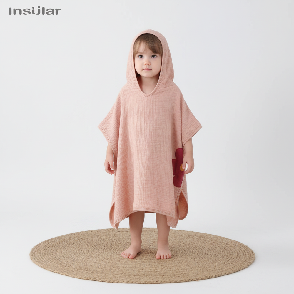 Musselin Badeponcho für Kinder mit Kapuze, perfekt zum Abtrocknen nach dem Schwimmen oder Baden, kuschelig & leicht.