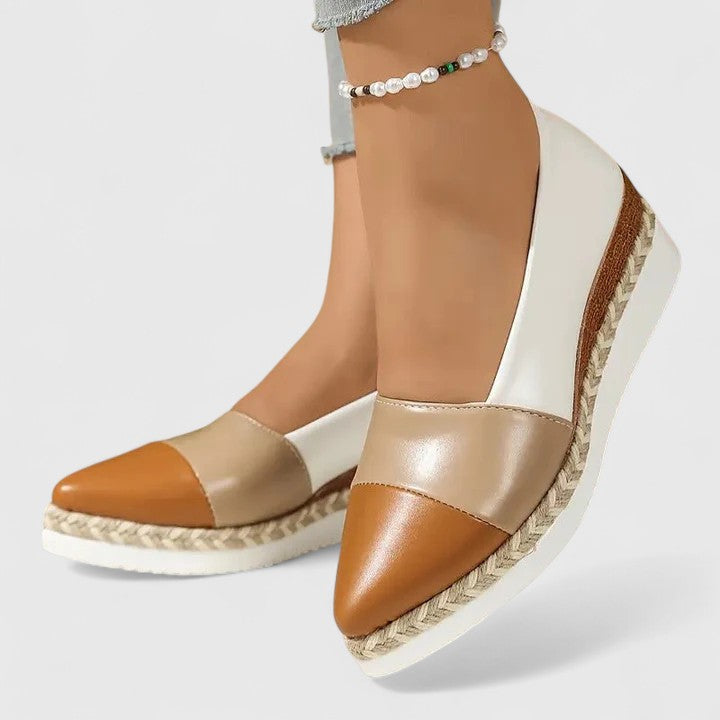 Vielseitige Slip-on Damenschuhe: elegant, bequem und perfekt für Büro, Freizeit oder besondere Anlässe.