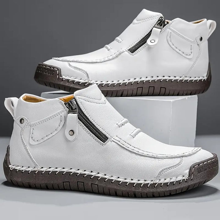 Atmungsaktive orthopädische Herrenschuhe für Business & Freizeit, elegant und komfortabel, in Schwarz.
