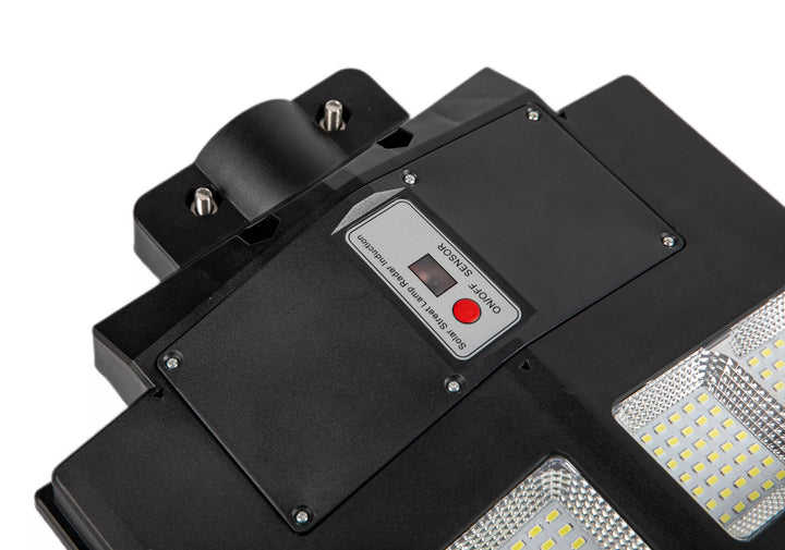 Solvion 600 Solarleuchte mit integriertem Solarpanel, liefert umweltfreundliches Gartenlicht ohne Stromkosten.