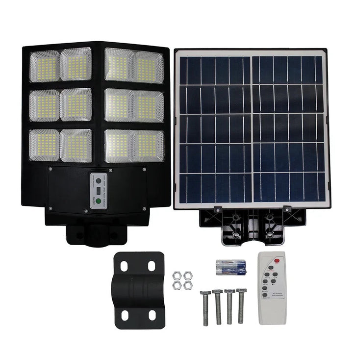 Robuste Solvion 600 Solar-LED-Lampe, wetterfest IP65 für den ganzjährigen Einsatz im Garten und an Wegen.