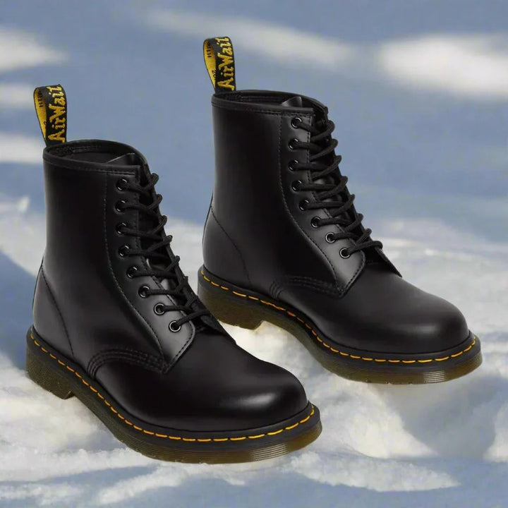 Robuste, bequeme Damen Winterstiefel. Gefütterte Schuhe mit rutschfester Sohle, perfekt für Outdoor & Wintermode.