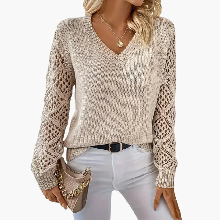 Damen Feinstrickpullover mit V-Ausschnitt in Aprikose, leicht & bequem für elegante Freizeit-Looks. Vielseitiges Oberteil.
