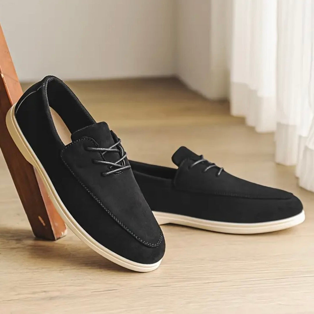 Komfortable Herren Loafer Slipper für den stilbewussten Mann. Gepolsterte Innensohle & atmungsaktives Design.