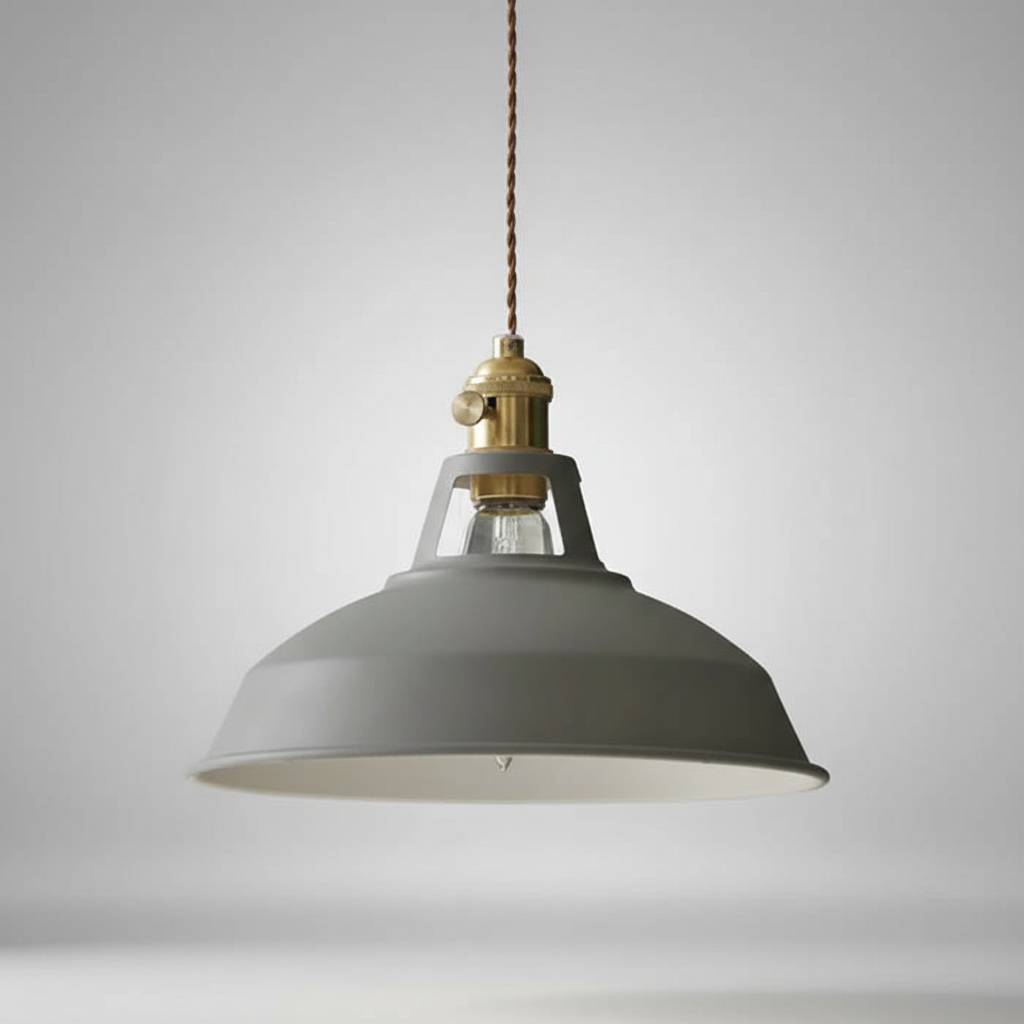 Schwarze Metall-Pendelleuchte im Industrie-Stil, robuste Vintage-Deckenleuchte für moderne Räume. Loftstil Lampe.