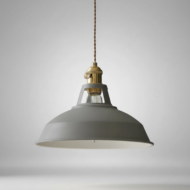 Schwarze Metall-Pendelleuchte im Industrie-Stil, robuste Vintage-Deckenleuchte für moderne Räume. Loftstil Lampe.