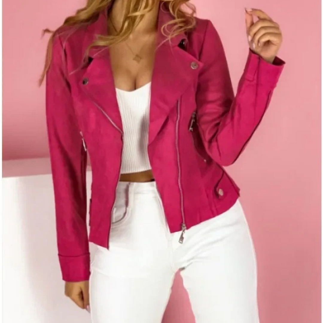 Stylische Damen Bikerjacke, tailliert geschnitten, mit markantem asymmetrischem Reißverschluss. Modische Übergangsjacke.
