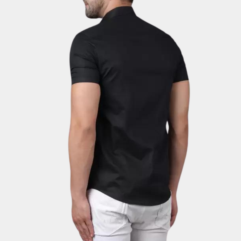 Bequemes Herren Kurzarmhemd Jasper, vielseitig für Alltag und Freizeit. Leichtes, entspanntes Sommerhemd für Herren.