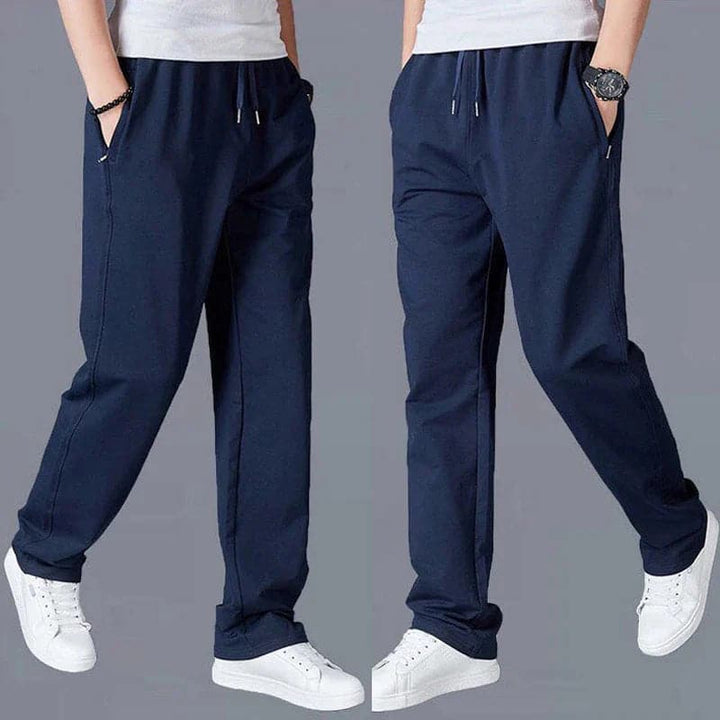 Stylische Herren Sporthose, die maximale Bewegungsfreiheit garantiert, ideal für Workout und Entspannung.