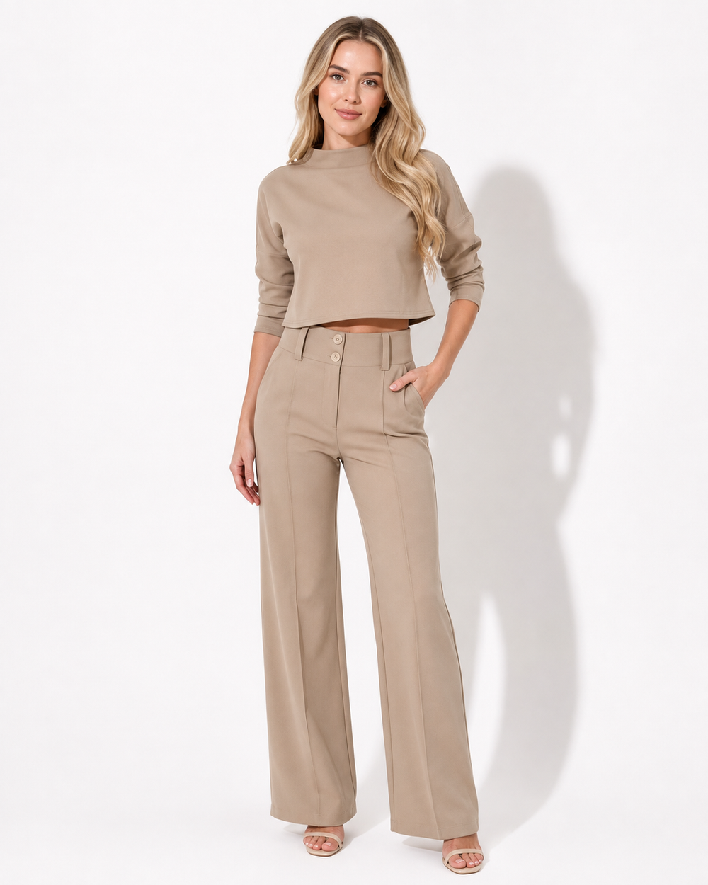 Komfortables, stilvolles Damen-Set als Zweiteiler für Herbst & Freizeit, Slim Fit, aus Poly-Elasthan.