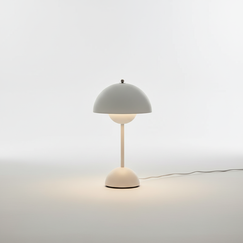 Stilvolle, moderne kabellose LED Tischlampe Moonlyte. Perfekt als Akzentlicht im Wohnbereich.