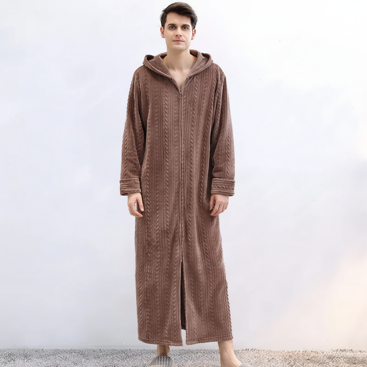 Entspanne im HugGown. Dieser Unisex Kapuzenbademantel bietet Wärme & Komfort für deine Auszeit.