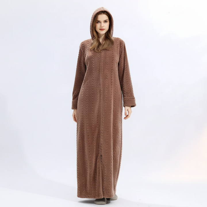 Stylischer Unisex Kapuzenbademantel HugGown als bequeme Loungewear für Damen & Herren zu Hause.