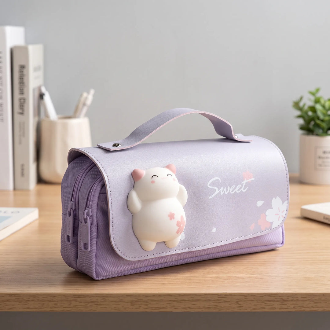 Kawaii Federmäppchen für Kinder mit Doppelreißverschluss, ideal für Stifteaufbewahrung und Schulanfang.
