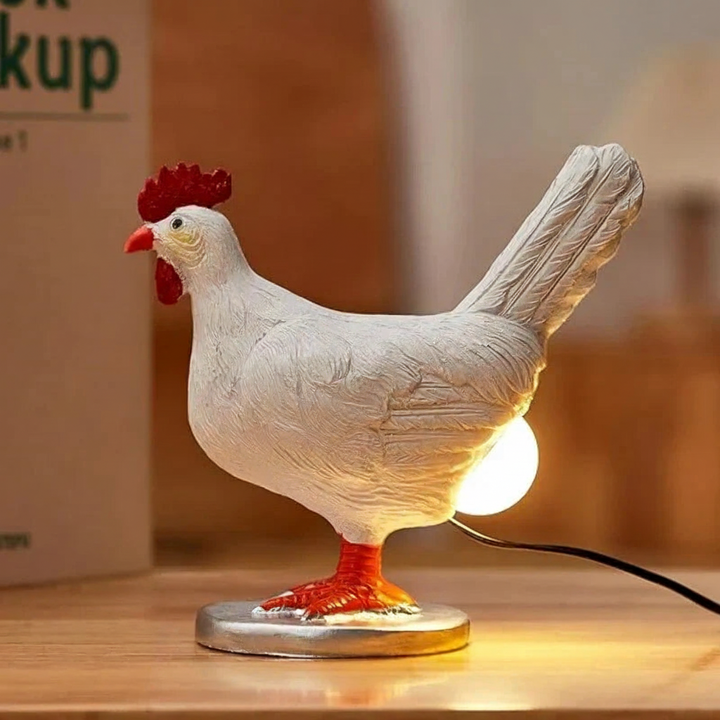 Weiße Keramik Hühnerfigur mit integrierter LED-Beleuchtung, ein niedliches Stimmungslicht und Tischlampe für Zuhause.