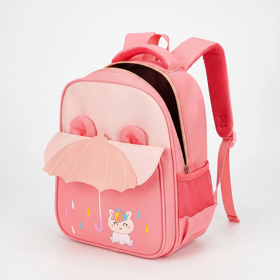 Ergonomischer Kinderrucksack mit Brustgurt, Cartoon-Print und viel Platz für Schulmaterial.