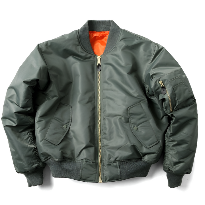 Nahaufnahme der hochwertigen, klassischen Unisex Bomberjacke Nicole mit Rippbündchen & Reißverschluss.