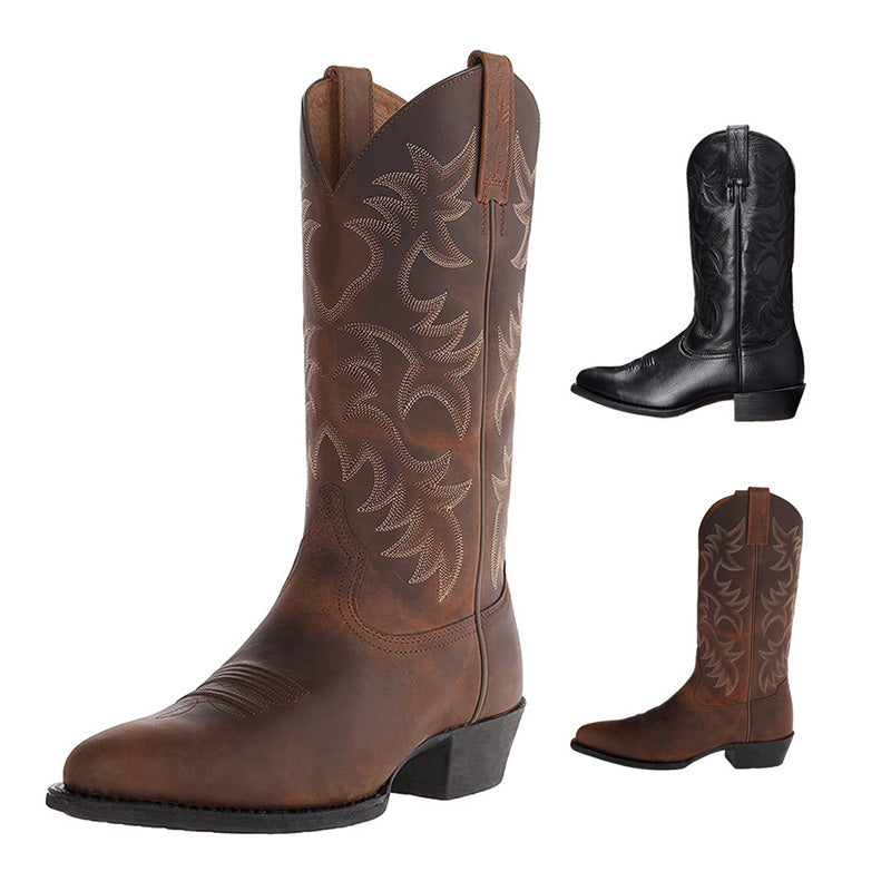 Detailaufnahme der spitzen Zehe und der aufwendigen Ziernähte an den Damen Western-Stiefeln Ingeborg.